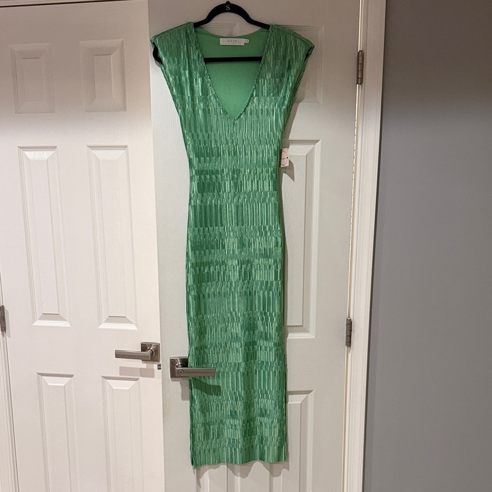 Astr Green Nyah Plisse Dress